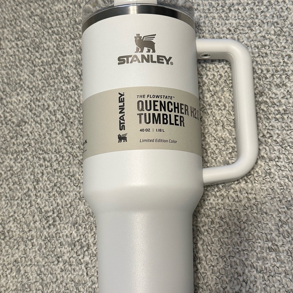 Stanley 40oz tumbler